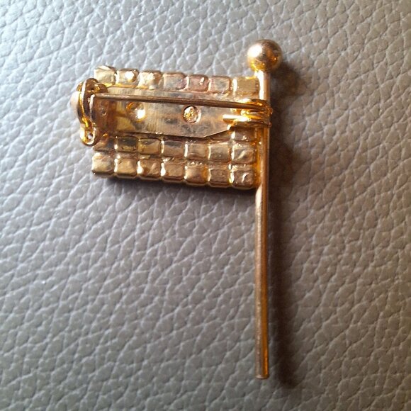 Pair Of Rhinestone‎ American Flag Brooch Pins With Gold & Silver Tones - Picture 5 of 8